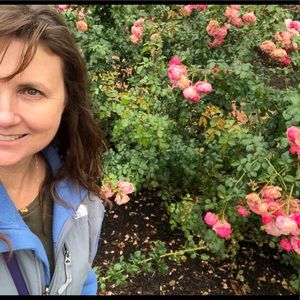 Meet your Posher, Jeannette